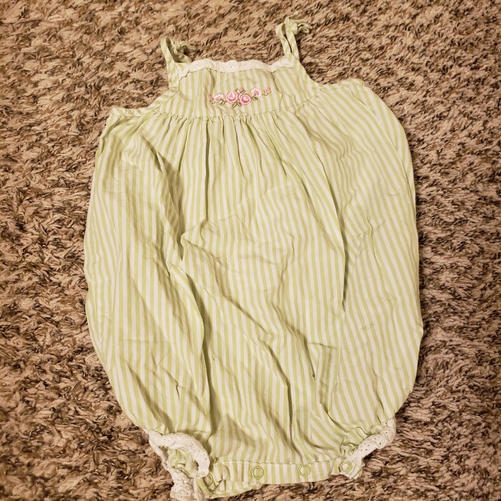 Ring around the rosie one piece